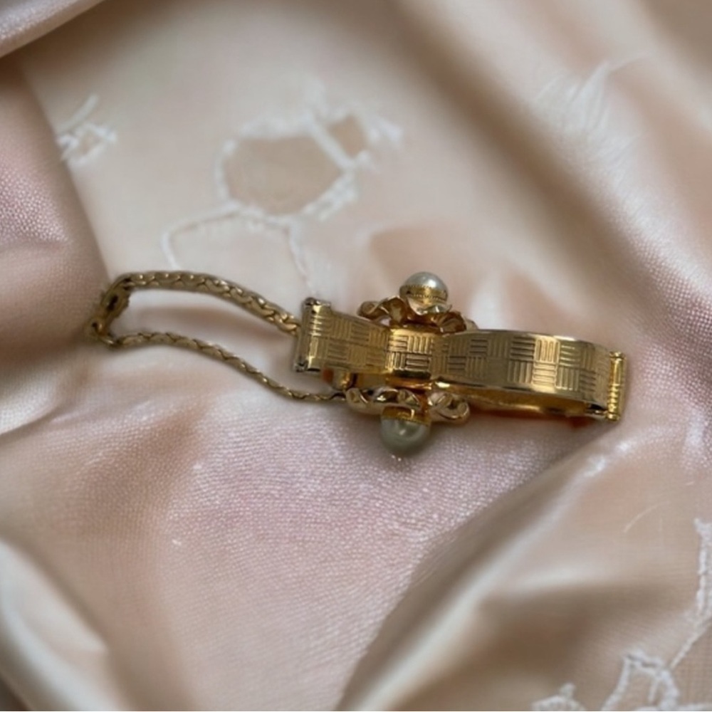 🫶🏻 Vintage Glove Clip - Picture 3 of 4